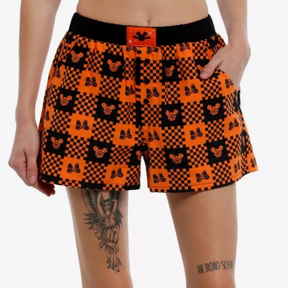 NWT Her Universe Disney Halloween Orange Black Plaid Boxer Shorts Size Large